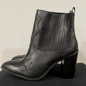 Chocolat Blu Booties